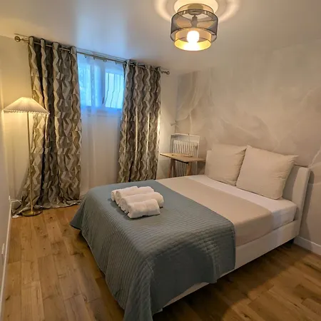 Cosy With Access To Garden, Parking And Direct Line To Eiffel Tower Saint-Gratien (Val-d'Oise)
